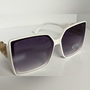 Chic White Sunglasses